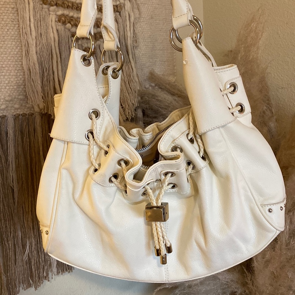 White Leather Vitoria Purse